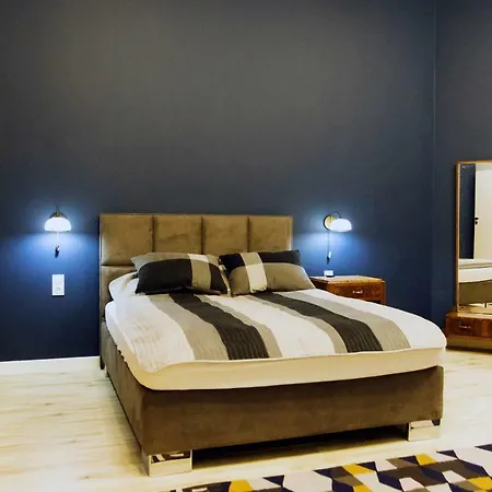 Art Deco/vintage Wroclaw